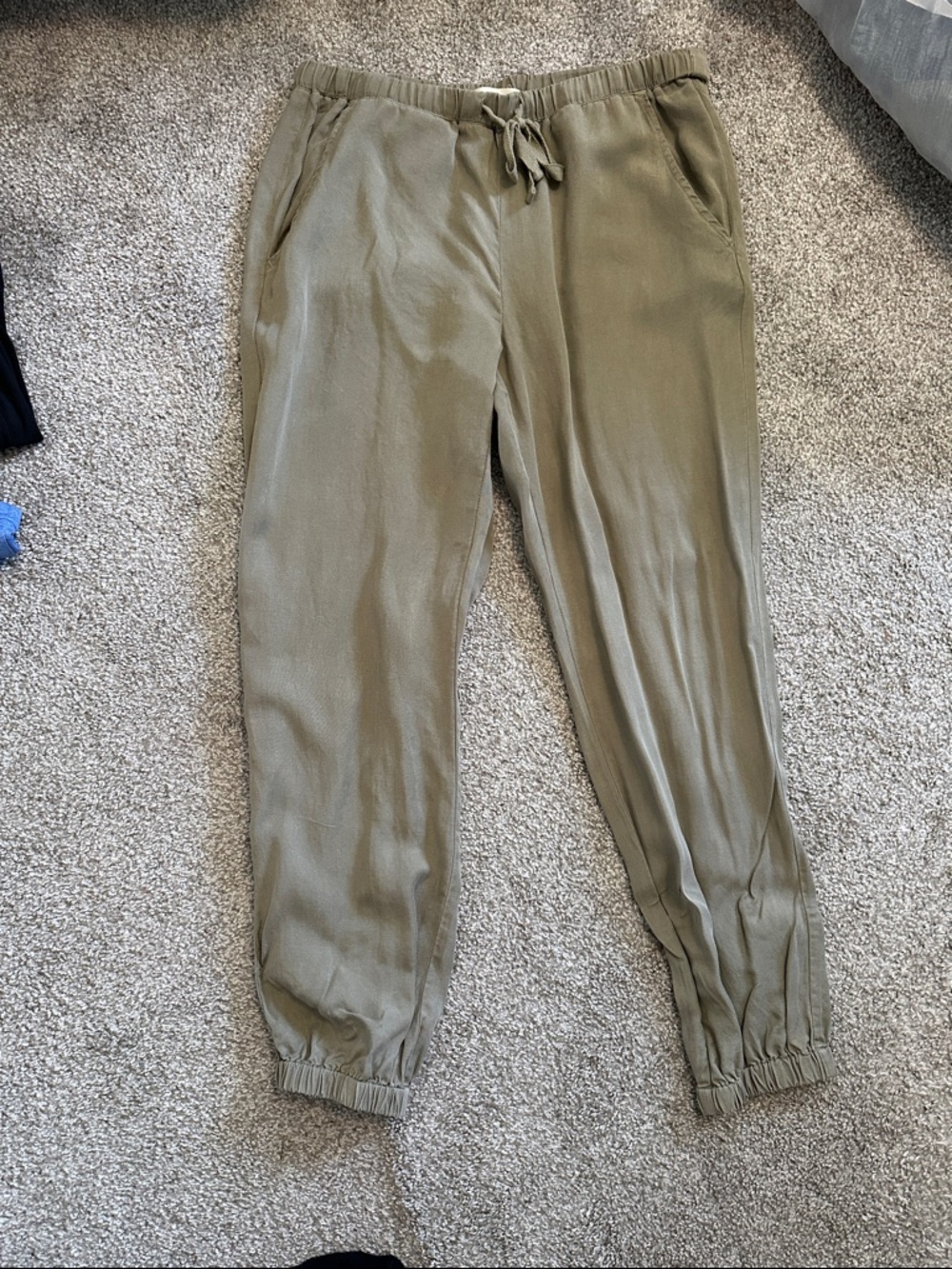 cloth & stone Olive Drawstring Joggers
